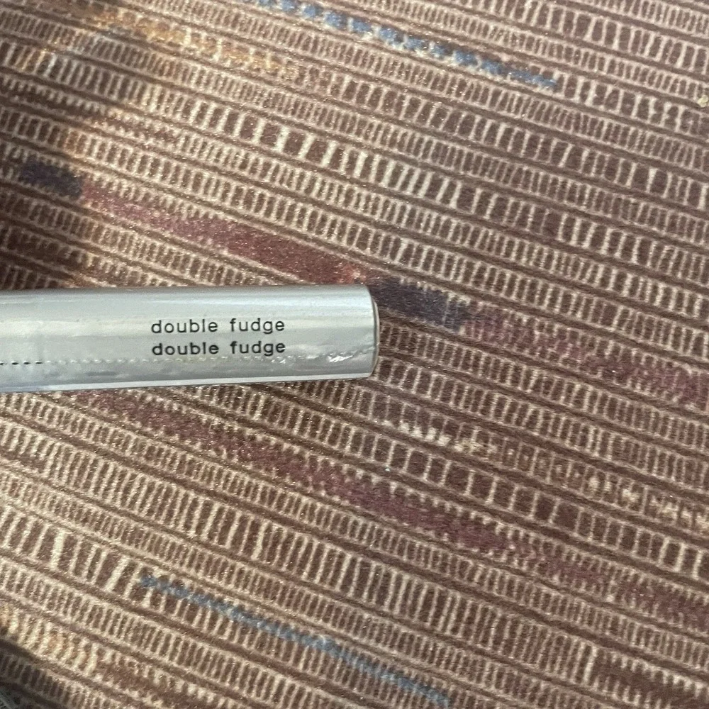 FULL SIZE Avon Beyond Color‎ Lip Recovery Cream Burgundy SEALED discontinued